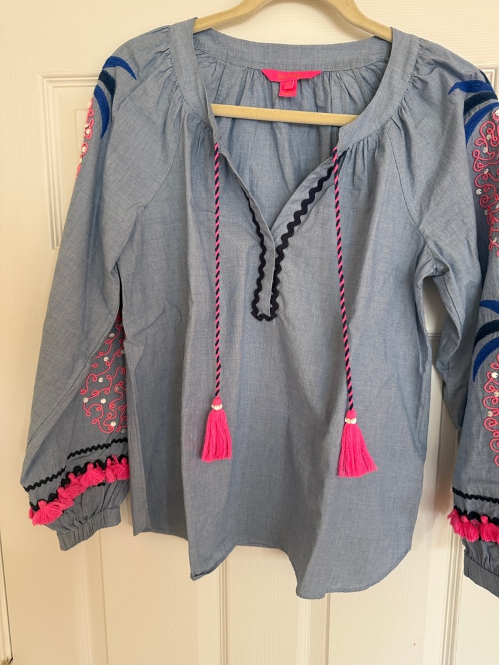 EUC Lilly Pulitzer Light Blue Embroidered Tunic with Pink Tassels - Picture 5 of 8